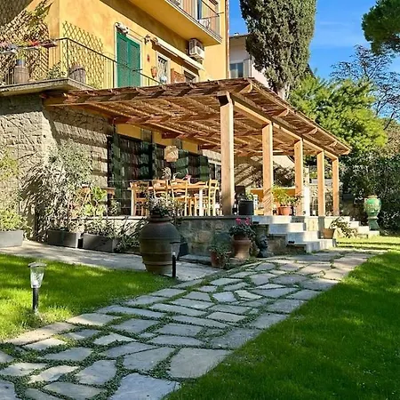 Holiday home Casa Stibbert Garden Retreat *